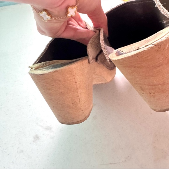 Skola Suede Braided Detail Slip On Wooden Mule Clogs Tan Size 38/8 - Picture 5 of 7